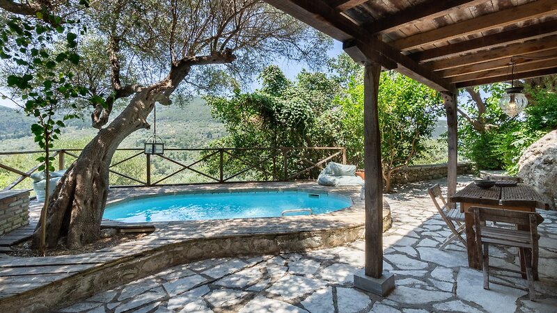 Pavezzo Country Retreat 7 - Room Example