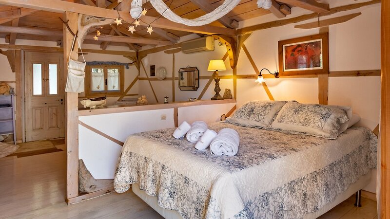 Pavezzo Country Retreat 9 - Room Example