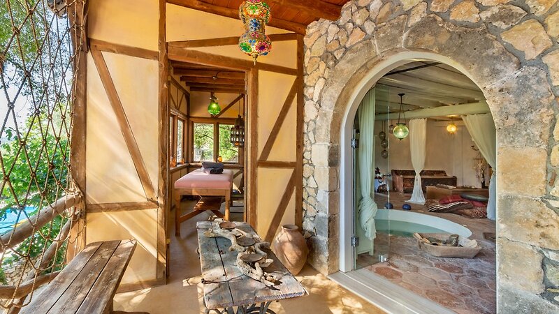 Pavezzo Country Retreat 10 - Health & Beauty