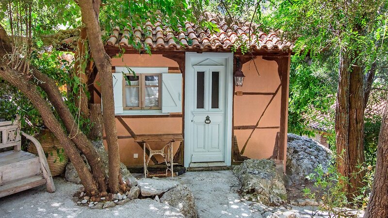 Pavezzo Country Retreat 17 - Room Example