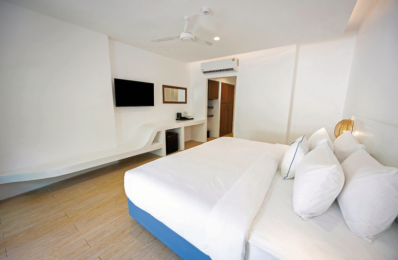 Montalay Beach Resort 9