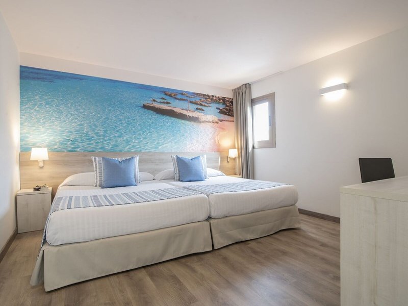 Ohtels Roquetas 35