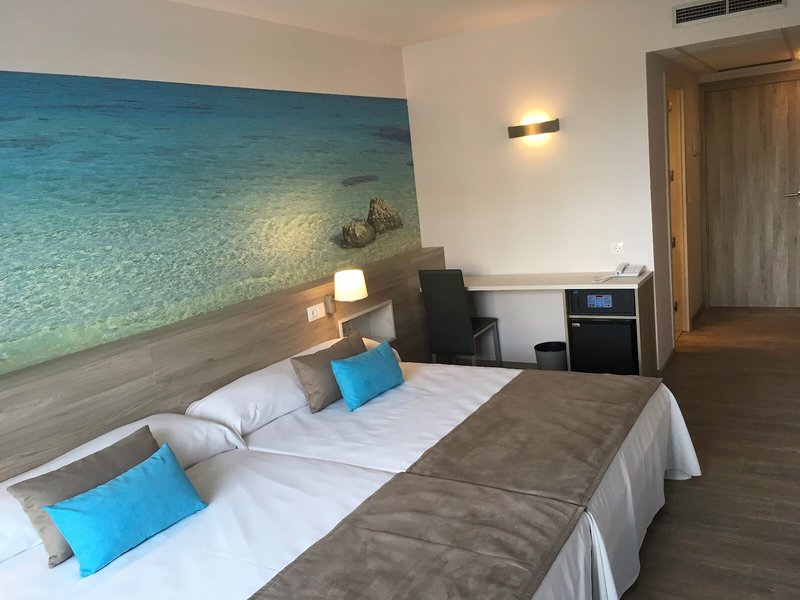 Ohtels Roquetas 37