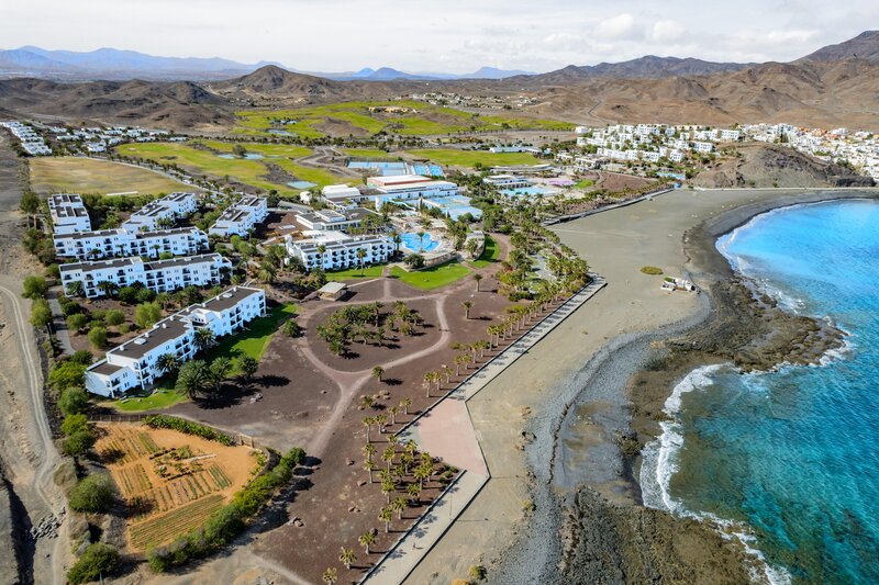 Aparthotel Playitas 16