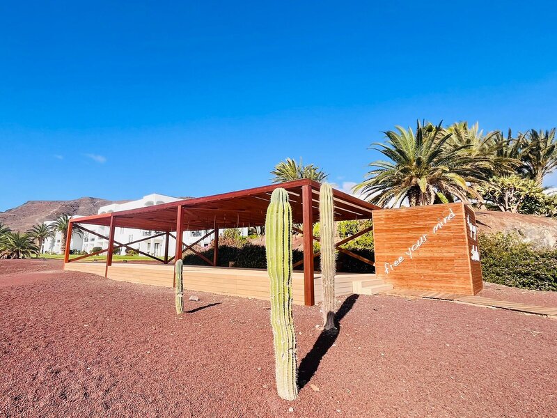 Aparthotel Playitas 82