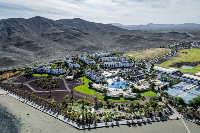 Playitas Aparthotel 1