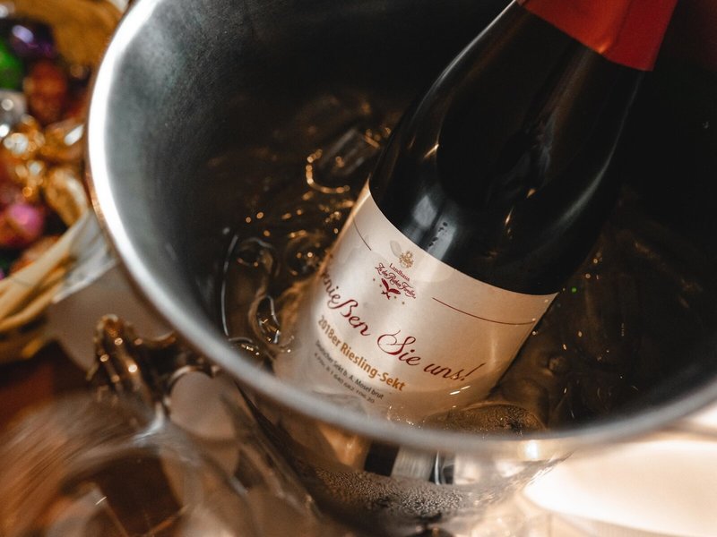 Zu den Rothen Forellen 25