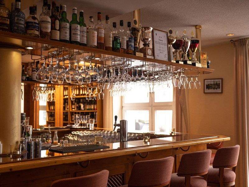 Zu den Rothen Forellen 27