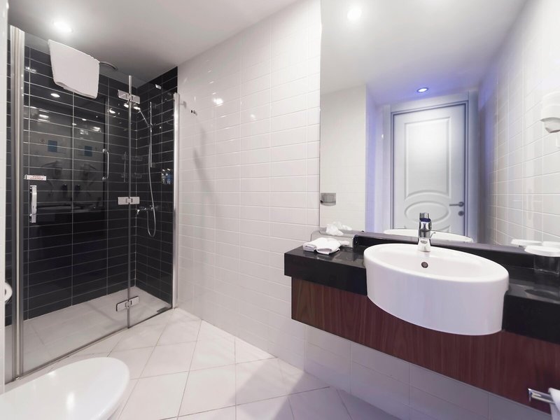 Holiday Inn Express Istanbul - Altunizade 27