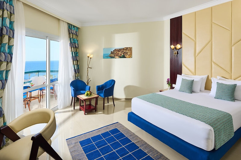 Dreams Beach Resort 10