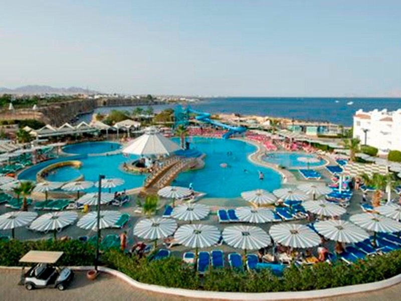 Dreams Beach Resort 7