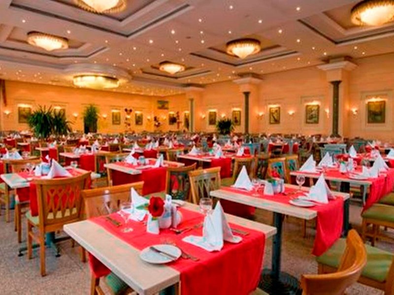 Dreams Beach Resort 10