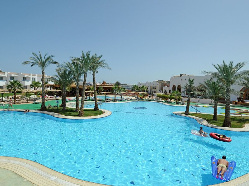 Dreams Vacation Resort 10