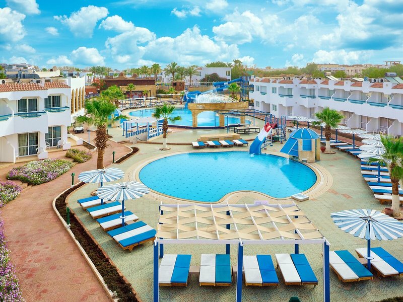 Dreams Vacation Resort 12