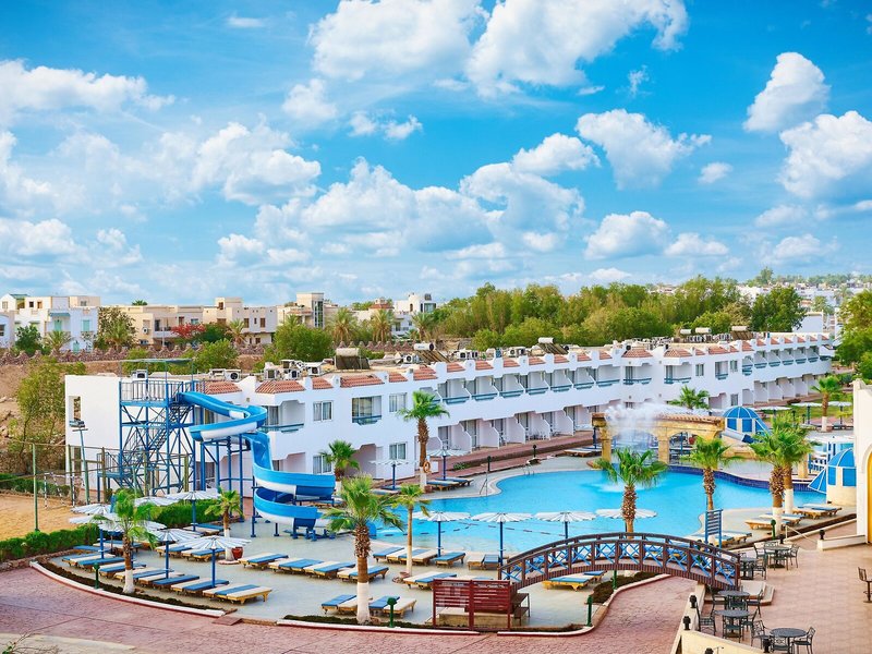 Dreams Vacation Resort 19