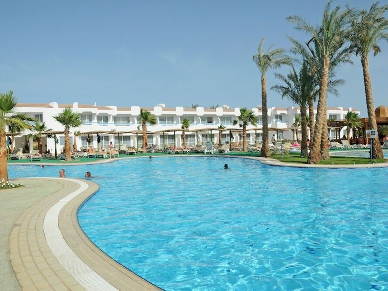 Dreams Vacation Resort 12