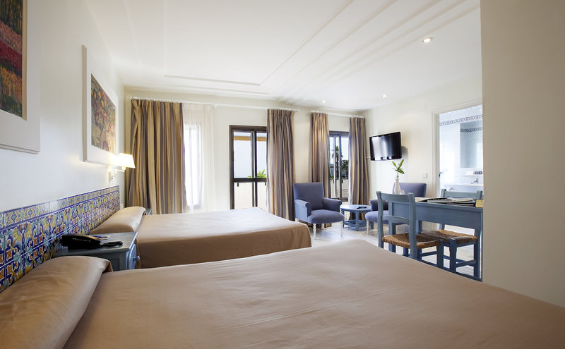 Hotel Playa de la Luz 8