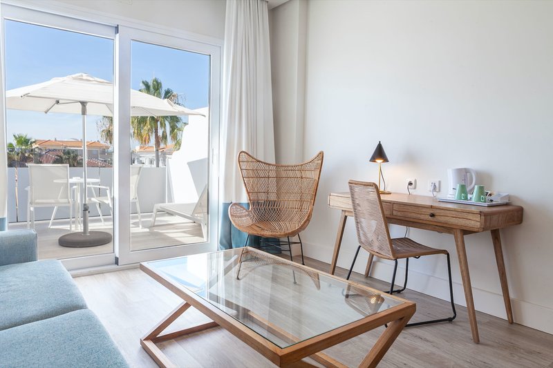 Hotel Playa de la Luz 32