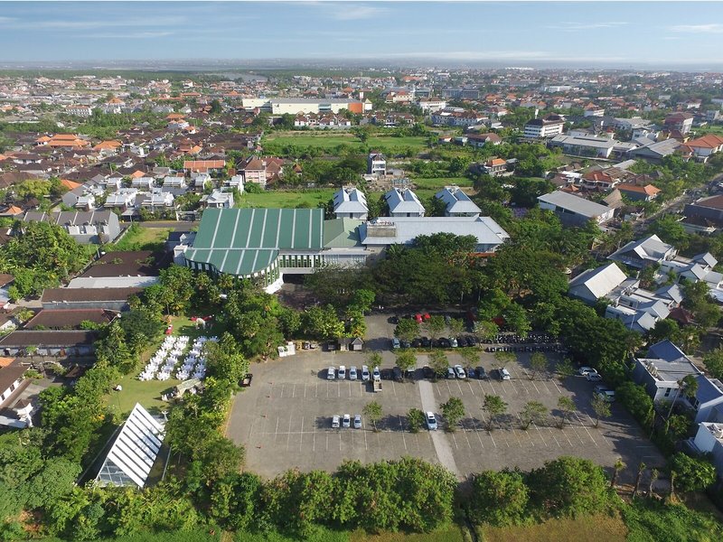 HARRIS Hotel & Residences Sunset Road