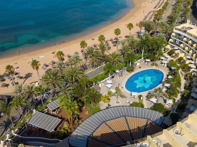 Mare Nostrum Resort - Sir Anthony 4