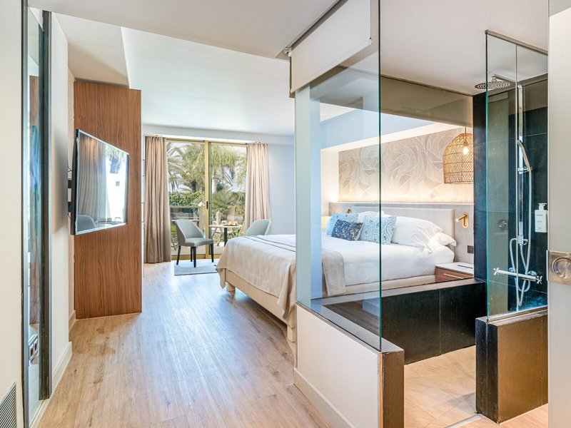 Mare Nostrum Resort - Sir Anthony 48