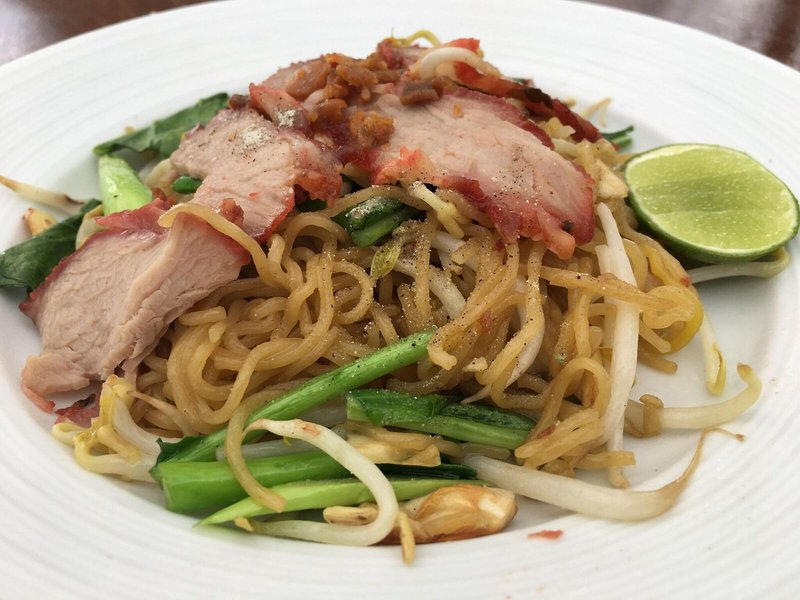 Lanta Castaway Beach Resort 18