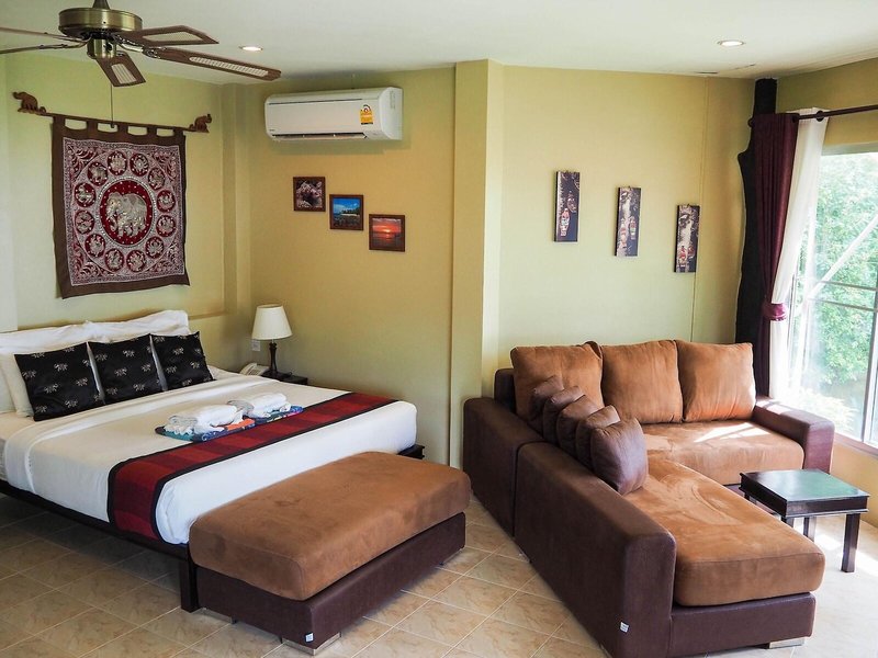 Lanta Castaway Beach Resort 27