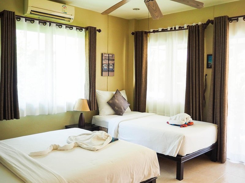 Lanta Castaway Beach Resort 31