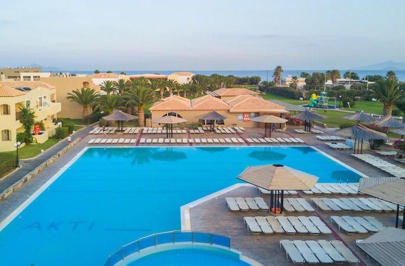 Akti Beach Club 1