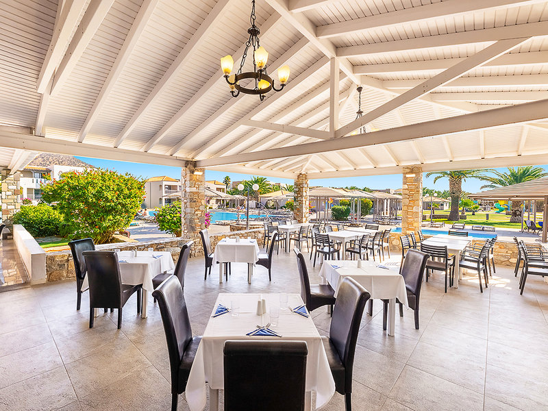 Akti Beach Club 10