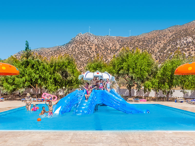 Akti Beach Club 14