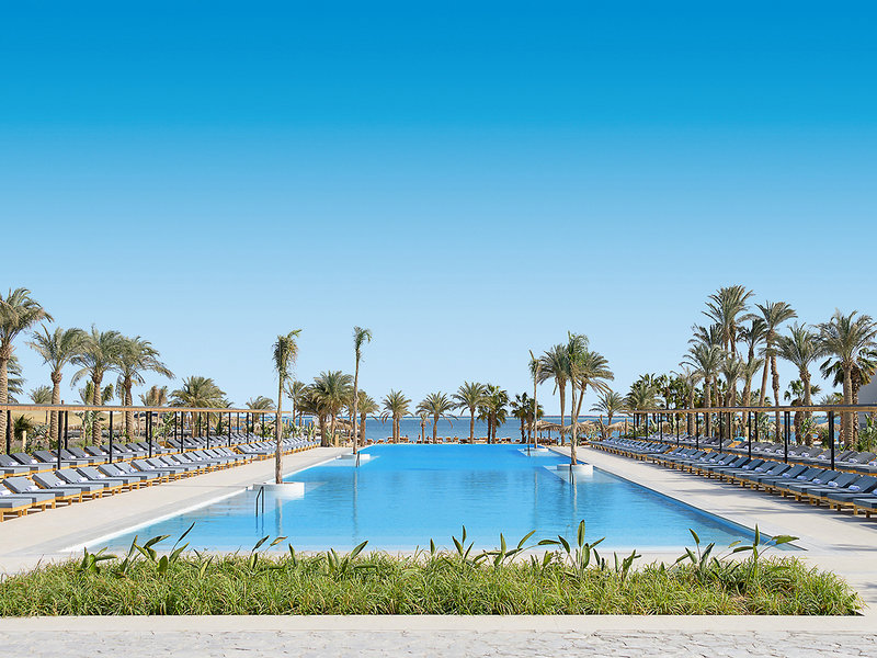 Serry Beach Resort 7