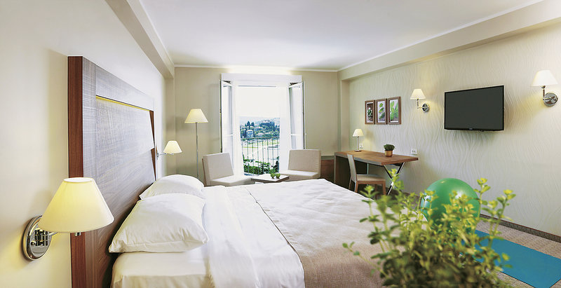 Hotel Apollo - LifeClass Hotels & Spa 3 - Room Example