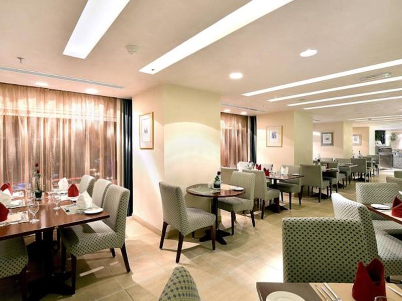 City Seasons Al Hamra Abu Dhabi 9