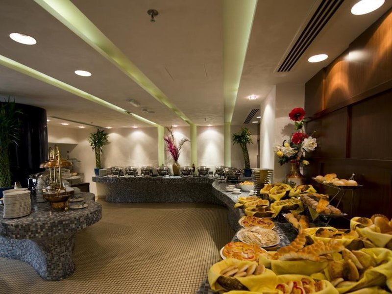 City Seasons Al Hamra Abu Dhabi 13