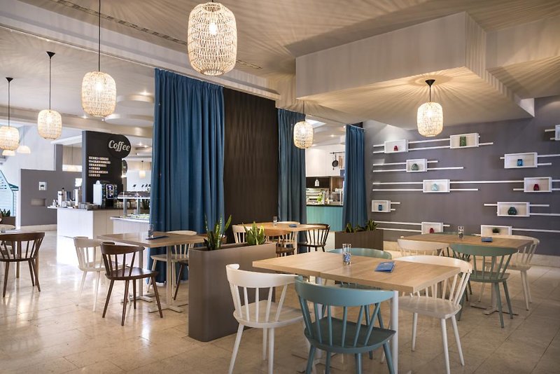 Miramar Sunny Hotel by Valamar 8