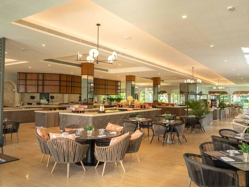 Grand Palladium Colonial Resort & Spa 32