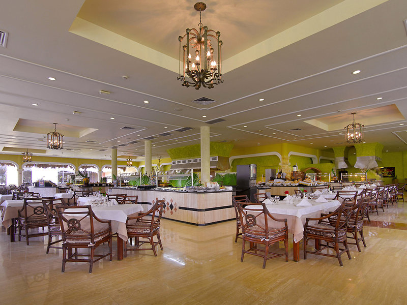 Grand Palladium Colonial Resort & Spa 7