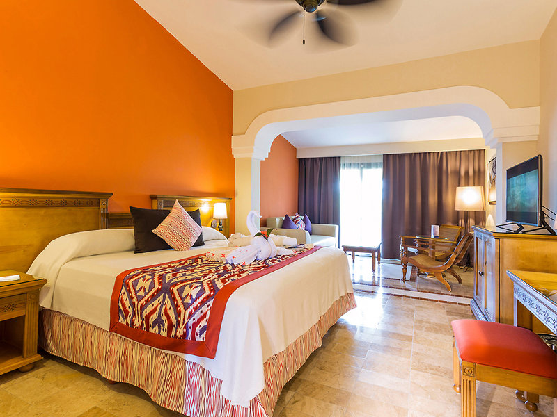 Grand Palladium Colonial Resort & Spa 12