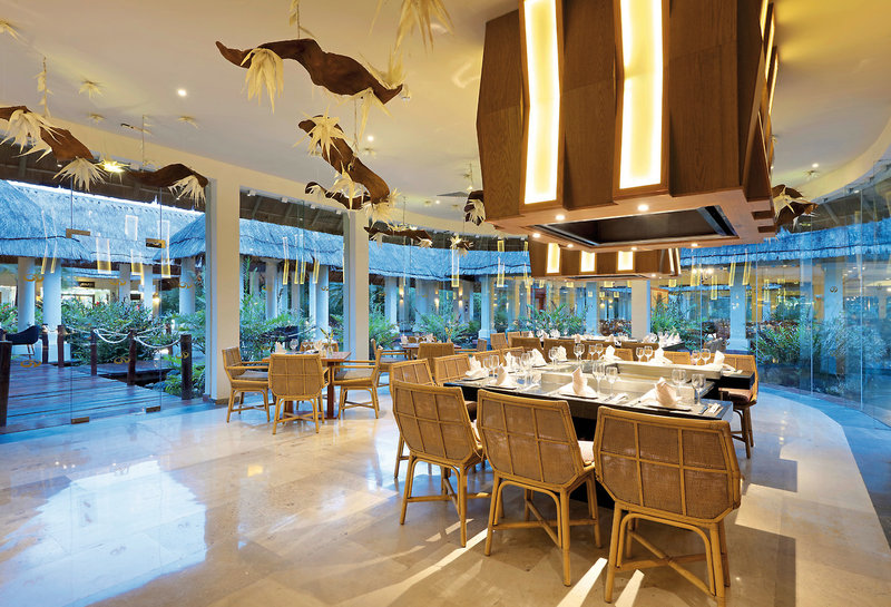 Grand Palladium Colonial Resort & Spa 11