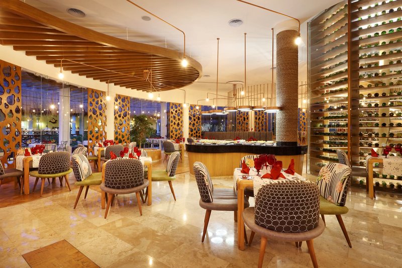 Grand Palladium Colonial Resort & Spa 9