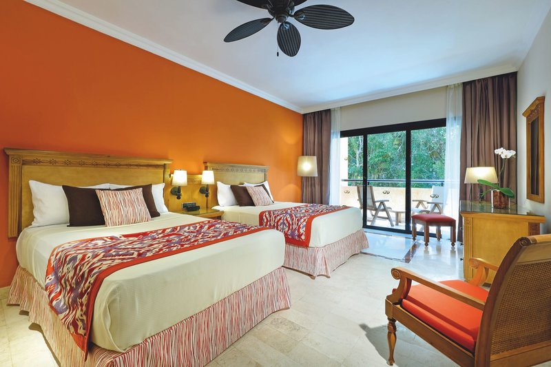 Grand Palladium Colonial Resort & Spa 14