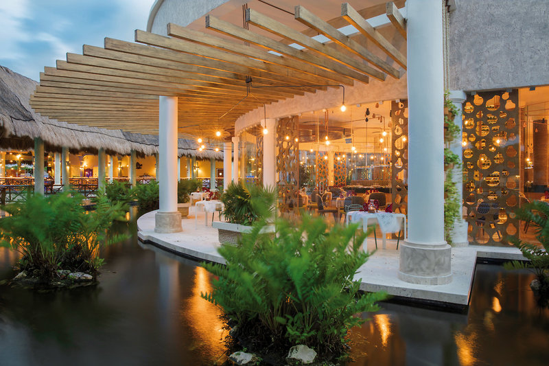 Grand Palladium White Sand Resort & Spa 11