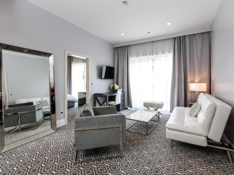 Importanne Royal Palm 36