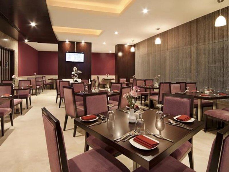 Landmark Grand Hotel, Deira 17