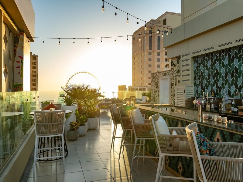 Ramada Plaza Jumeirah Beach 19