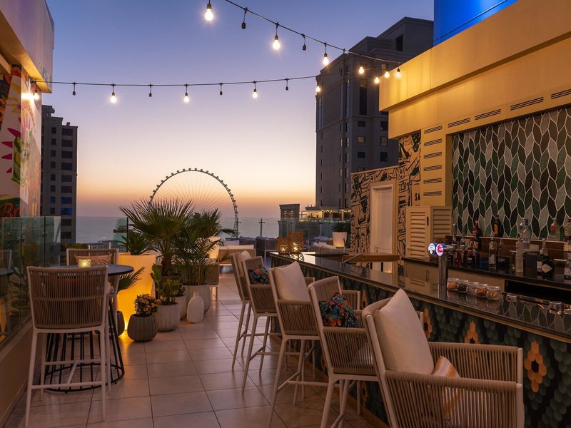 Ramada Plaza Jumeirah Beach 20