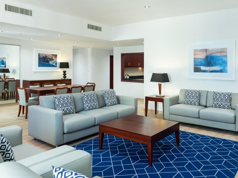Ramada Plaza Jumeirah Beach 34
