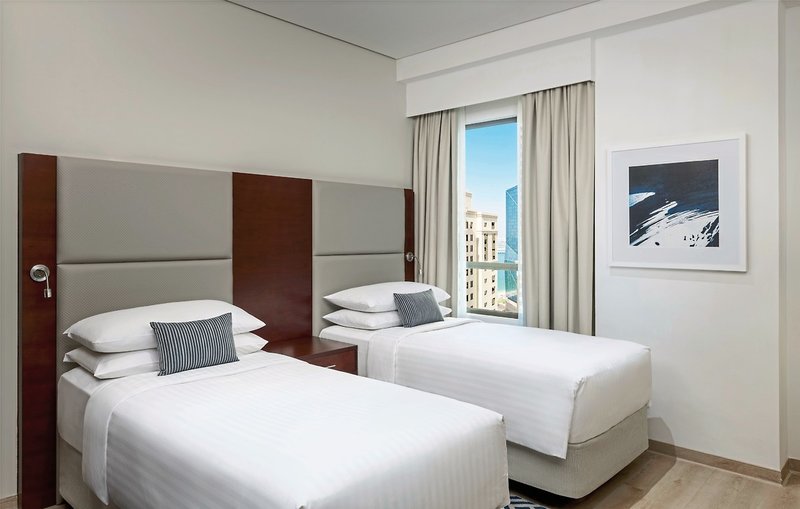 Delta Hotels by Marriott Jumeirah Beach 4