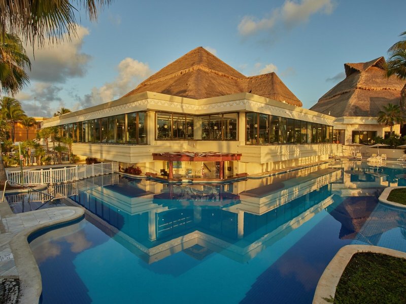 Bahia Principe Luxury Akumal 9